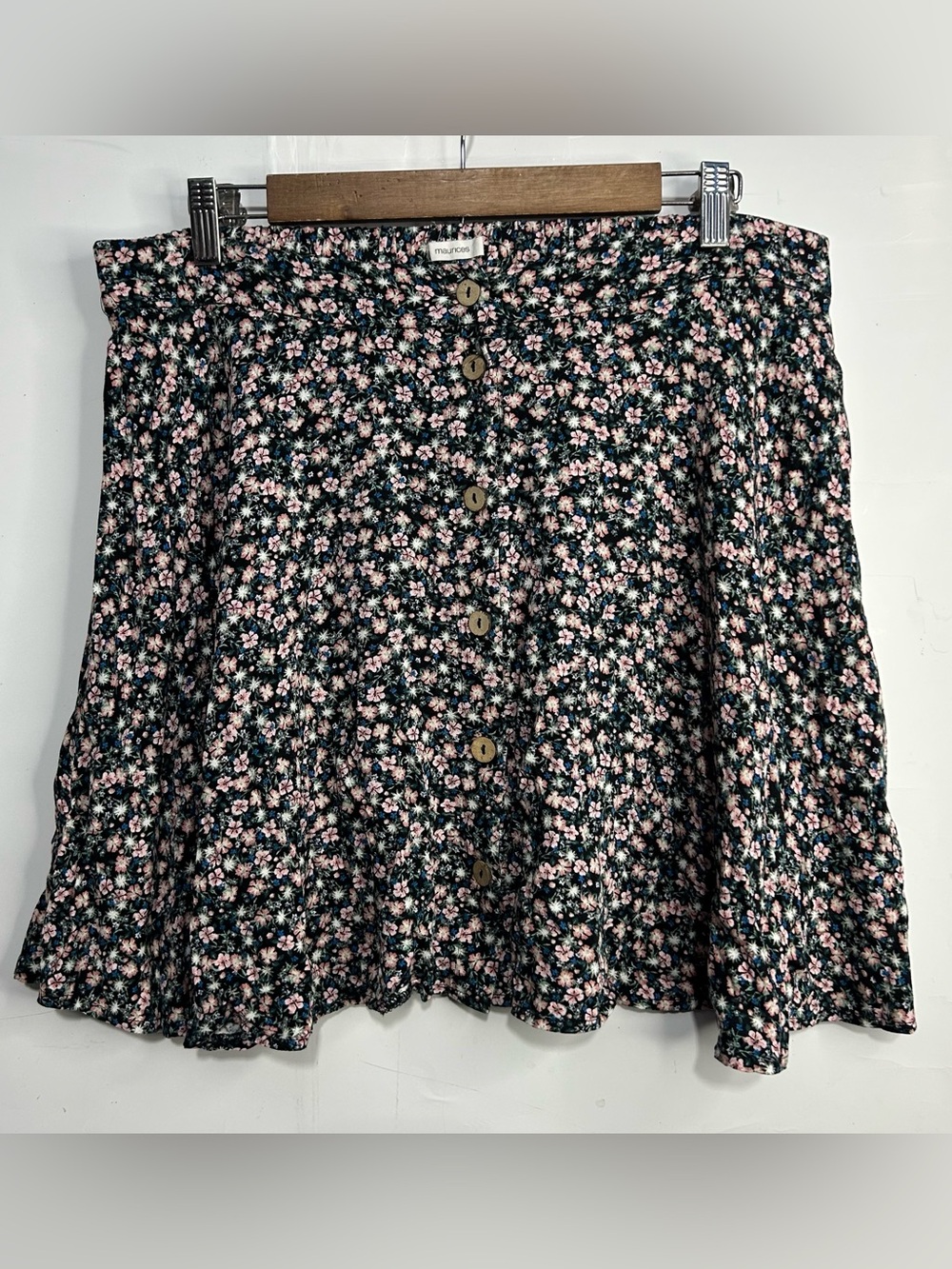 5 for $25🔥Maurices Floral Button Front Mini Skirt‎ Large